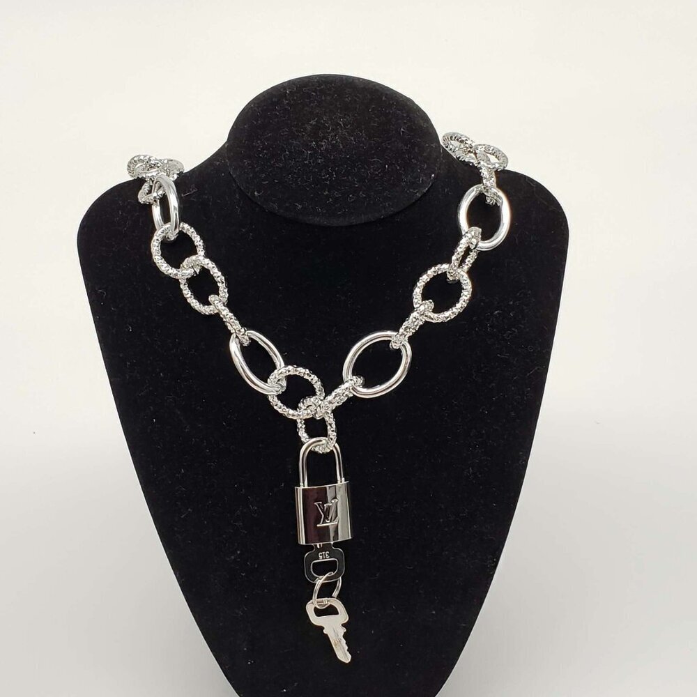 Authentic Louis Vuitton Lock&Key w/Unbranded Silver Plated Chain Necklace 010226 - Picture 11 of 12